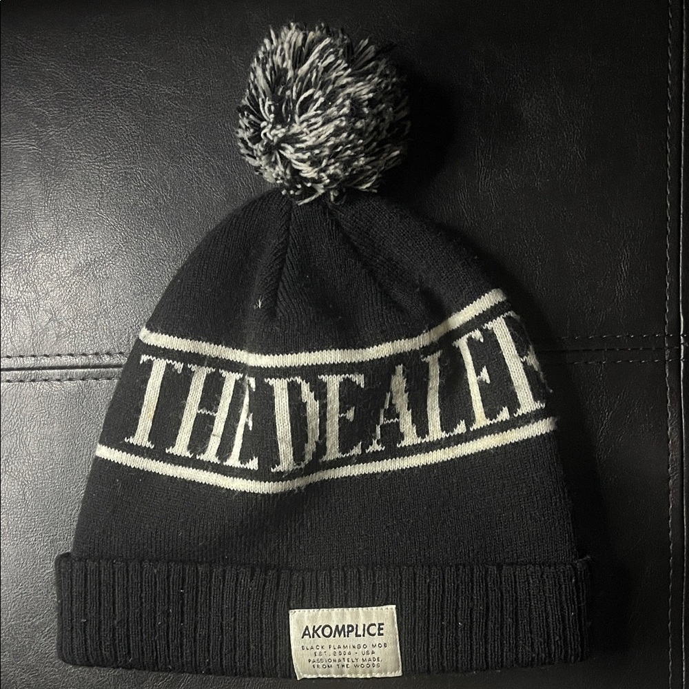 Akomplice Black and White Beanie